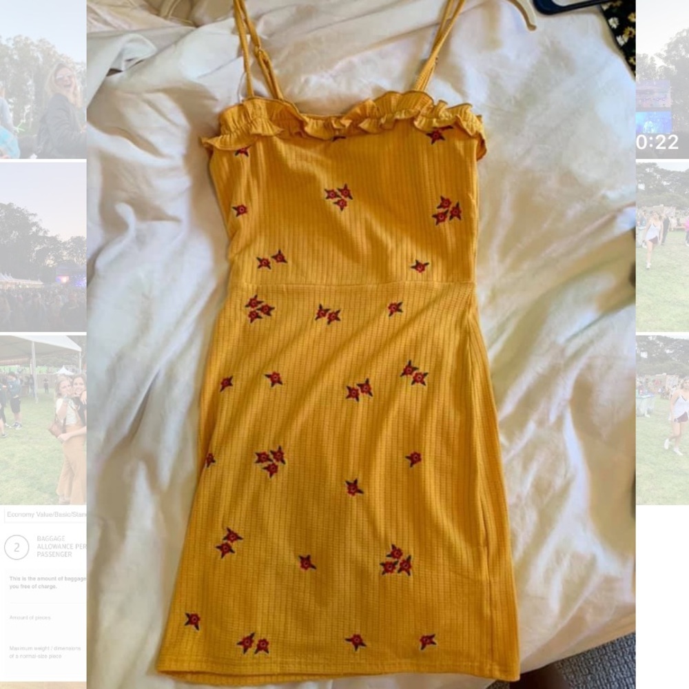 Yellow dress with roses with tags!